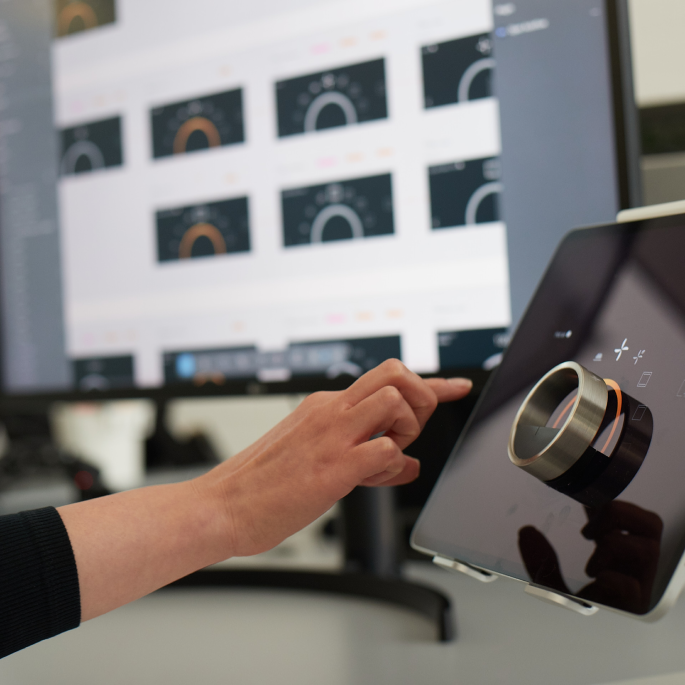 D02_02_Gaggenau_Oven_DuoLong_SlideShow_WIPWheelScreen